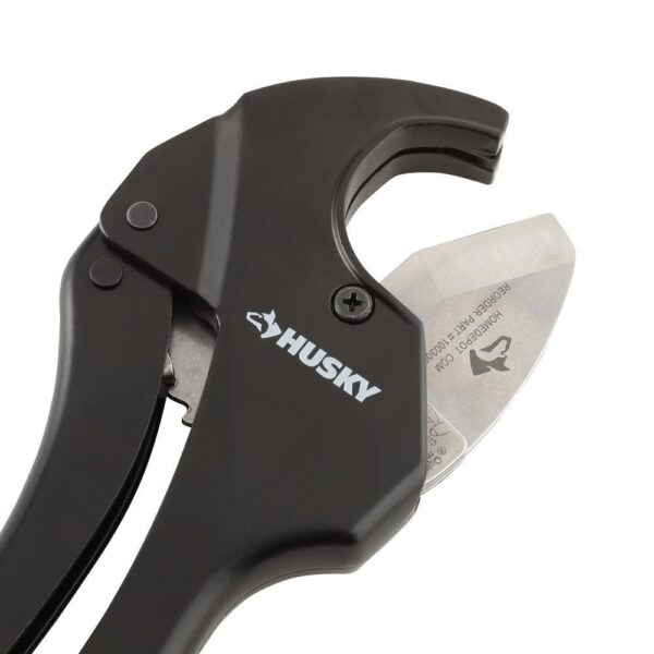 Husky 1-1/4" Ratcheting PVC Cutter - Image 6